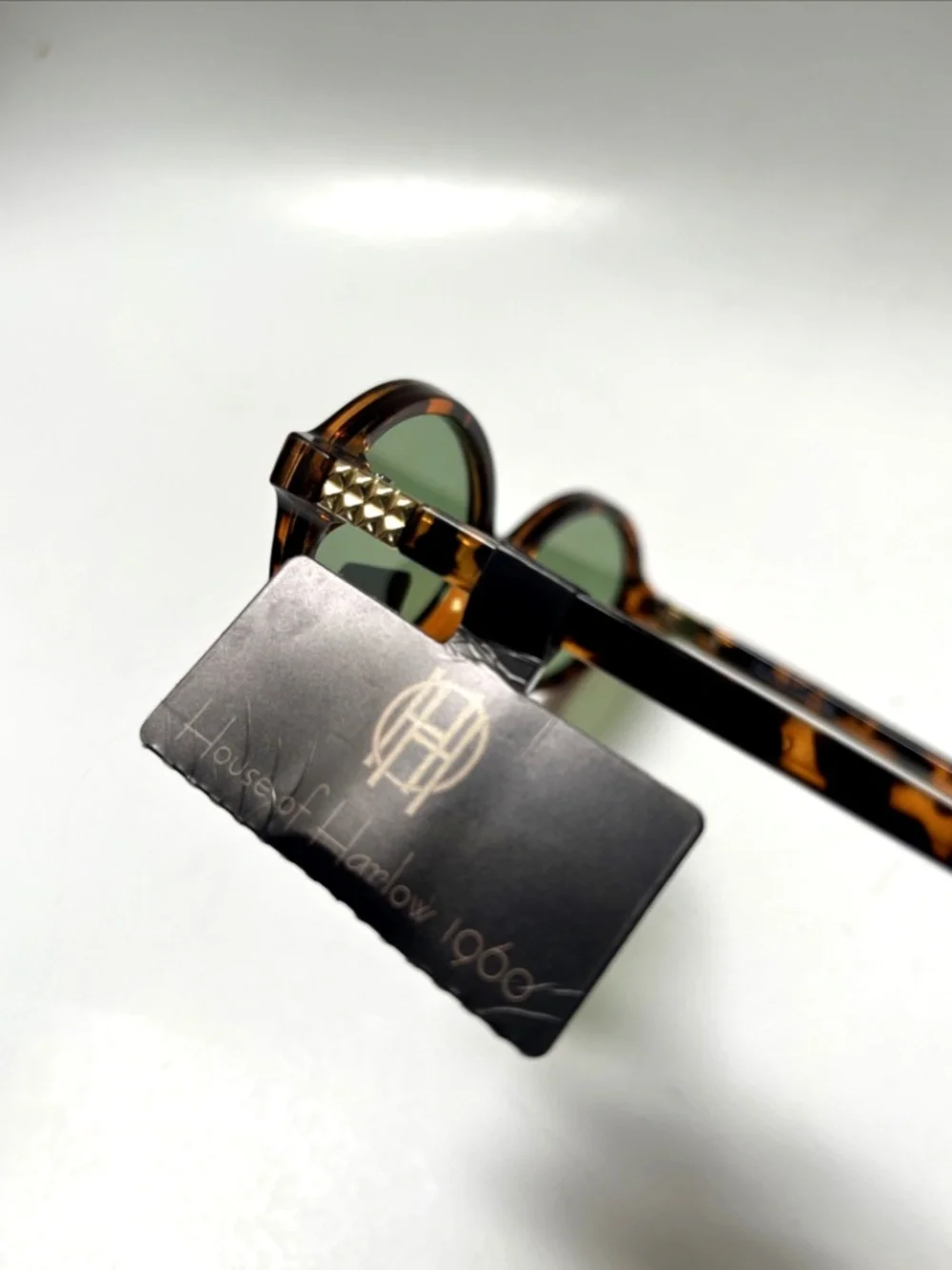 House of Harlow 1960 Slim Oval Sunglasses Acetate Tortoise Shell Green Lens NWT